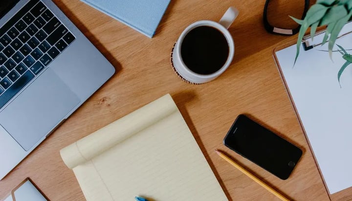 8 Must-Have Features for Retail Internal Communications