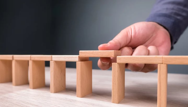 Bridging Communication Gaps with Deskless Workers in the Retail Industry