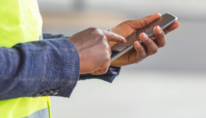 4 Ways Internal Communications Improves Workplace Safety in Oil & Energy