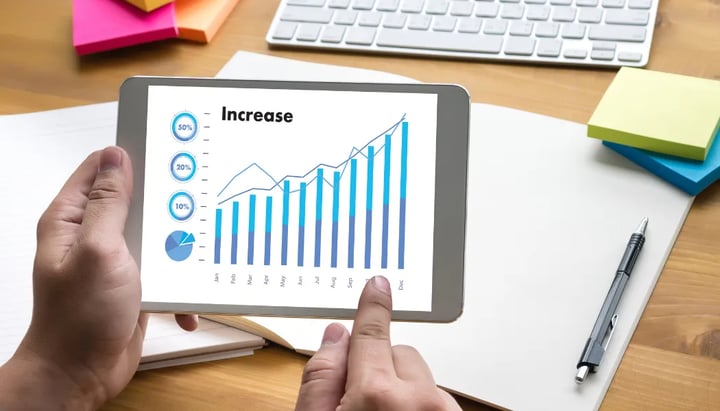 What’s the Link Between Effective Internal Comms & Revenue in the Insurance Industry?